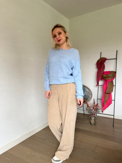 Heart off-shoulder sweater blue