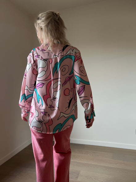 Abstract shirt pink
