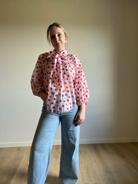 Polka dot blouse pink