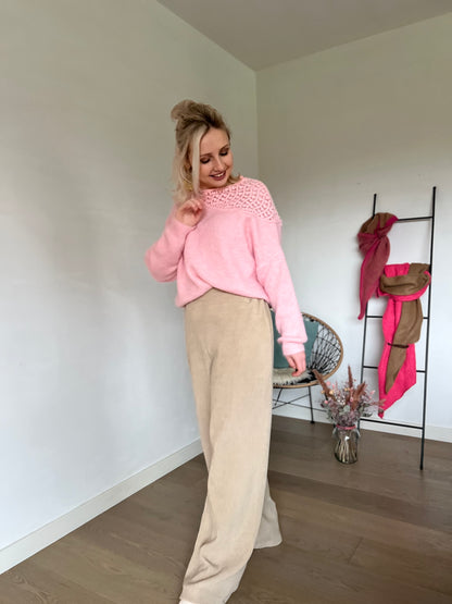 Heart off-shoulder sweater pink