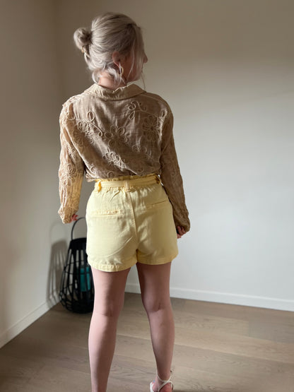 Yellow short