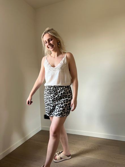 Leo tetra short