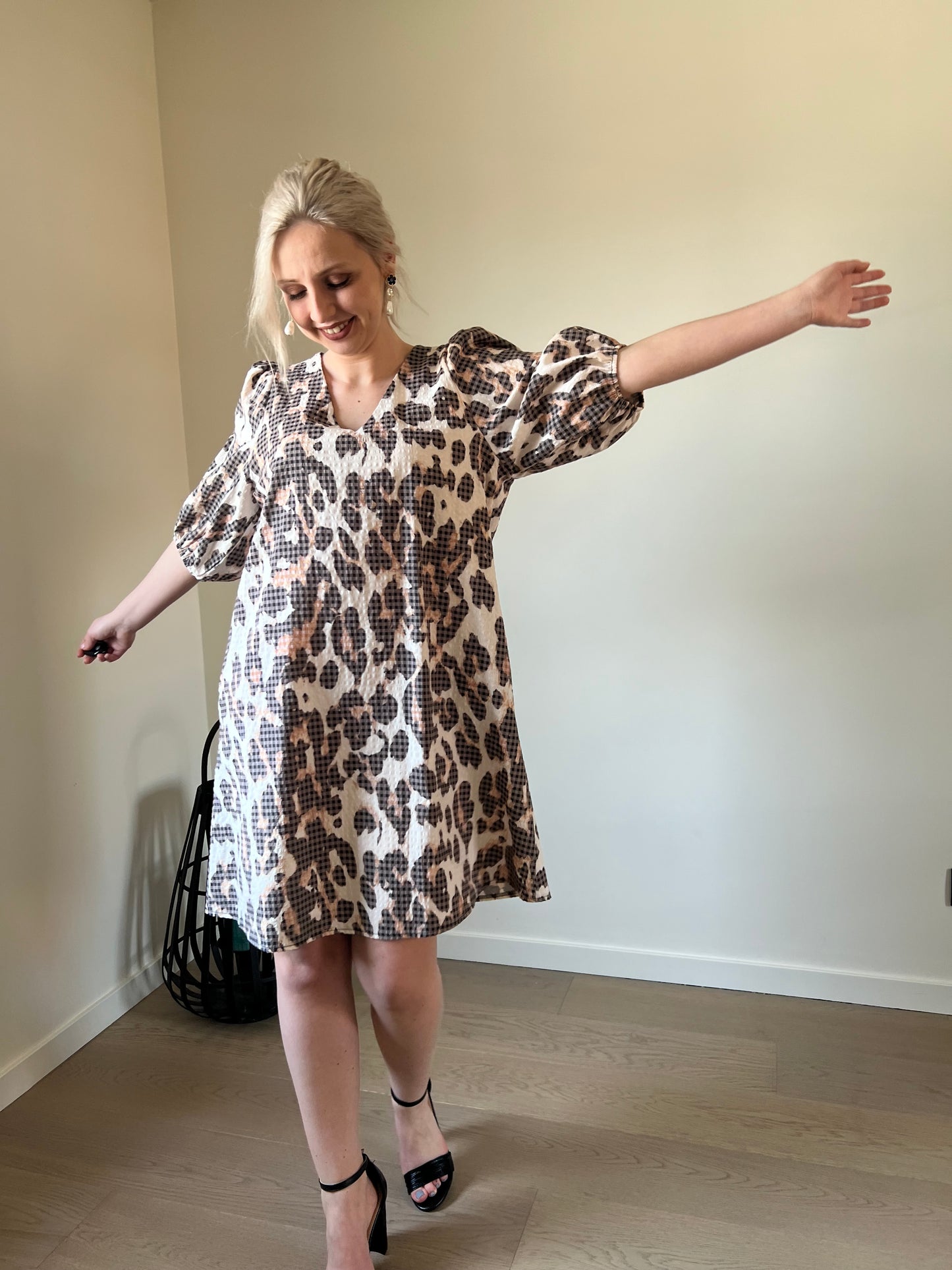 Leopard balloon dress