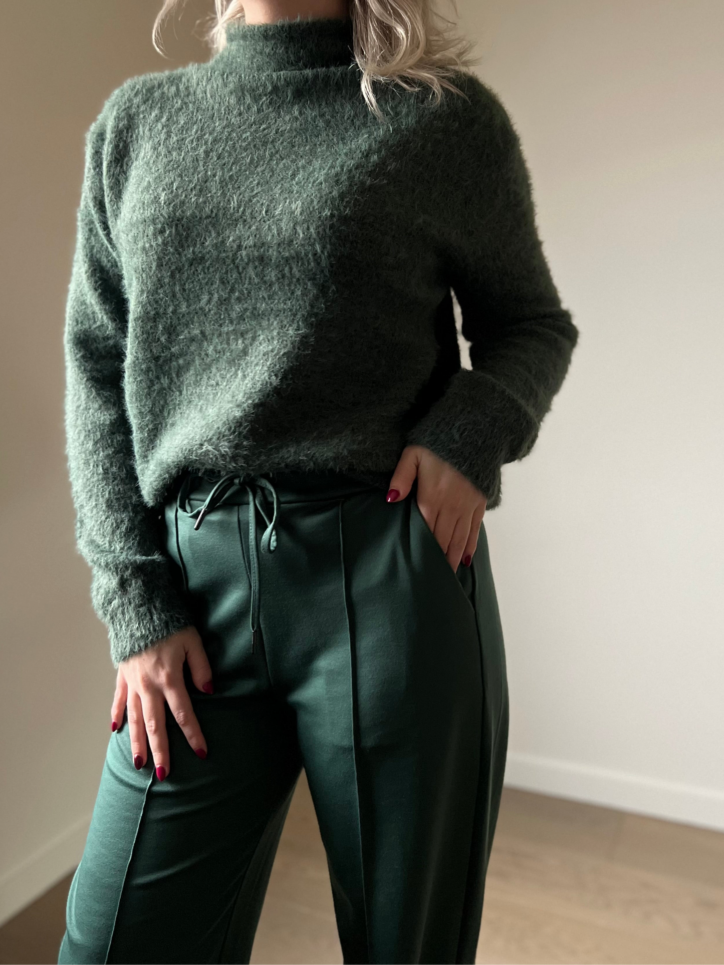 Straight pants green