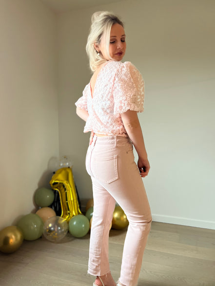 Cropped straight jeans pink