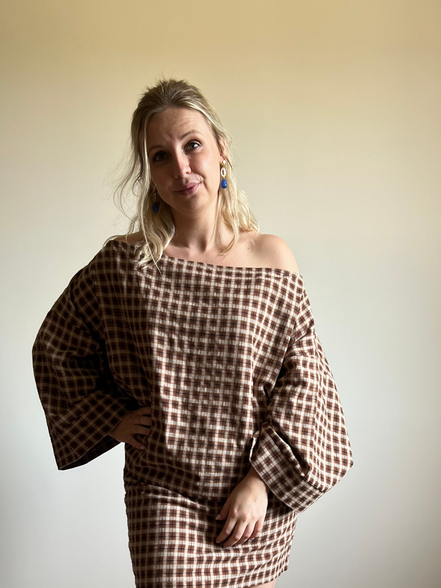Checkered skirt camel