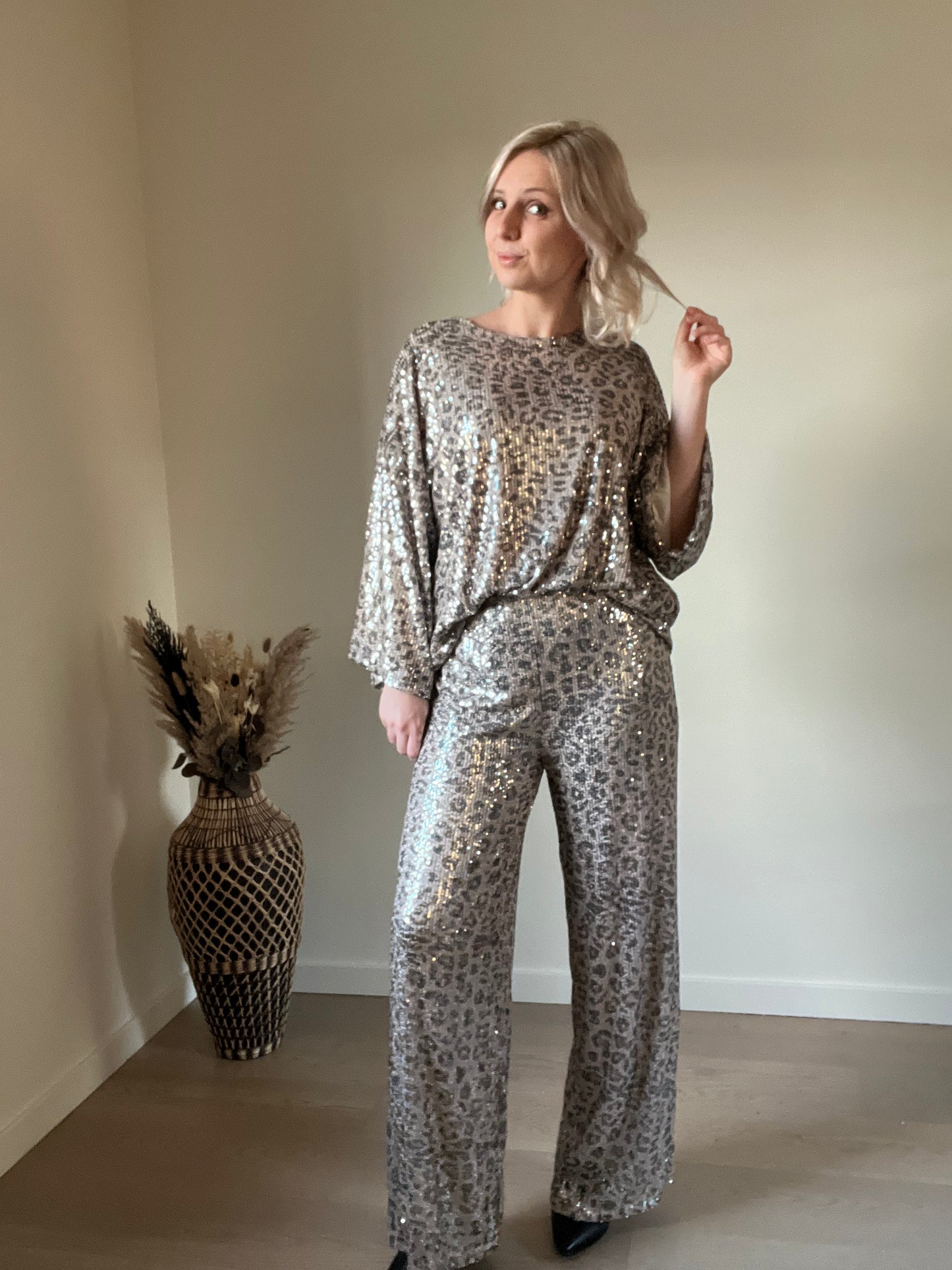 Leo sequin pants