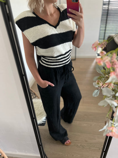 Black knit striped shirt