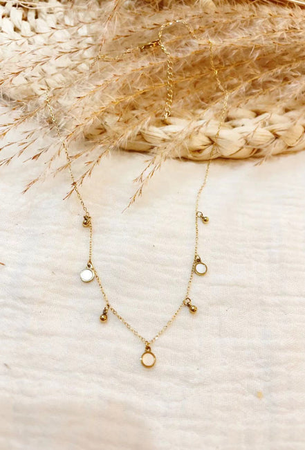 Ketting met kralen en parelmoer