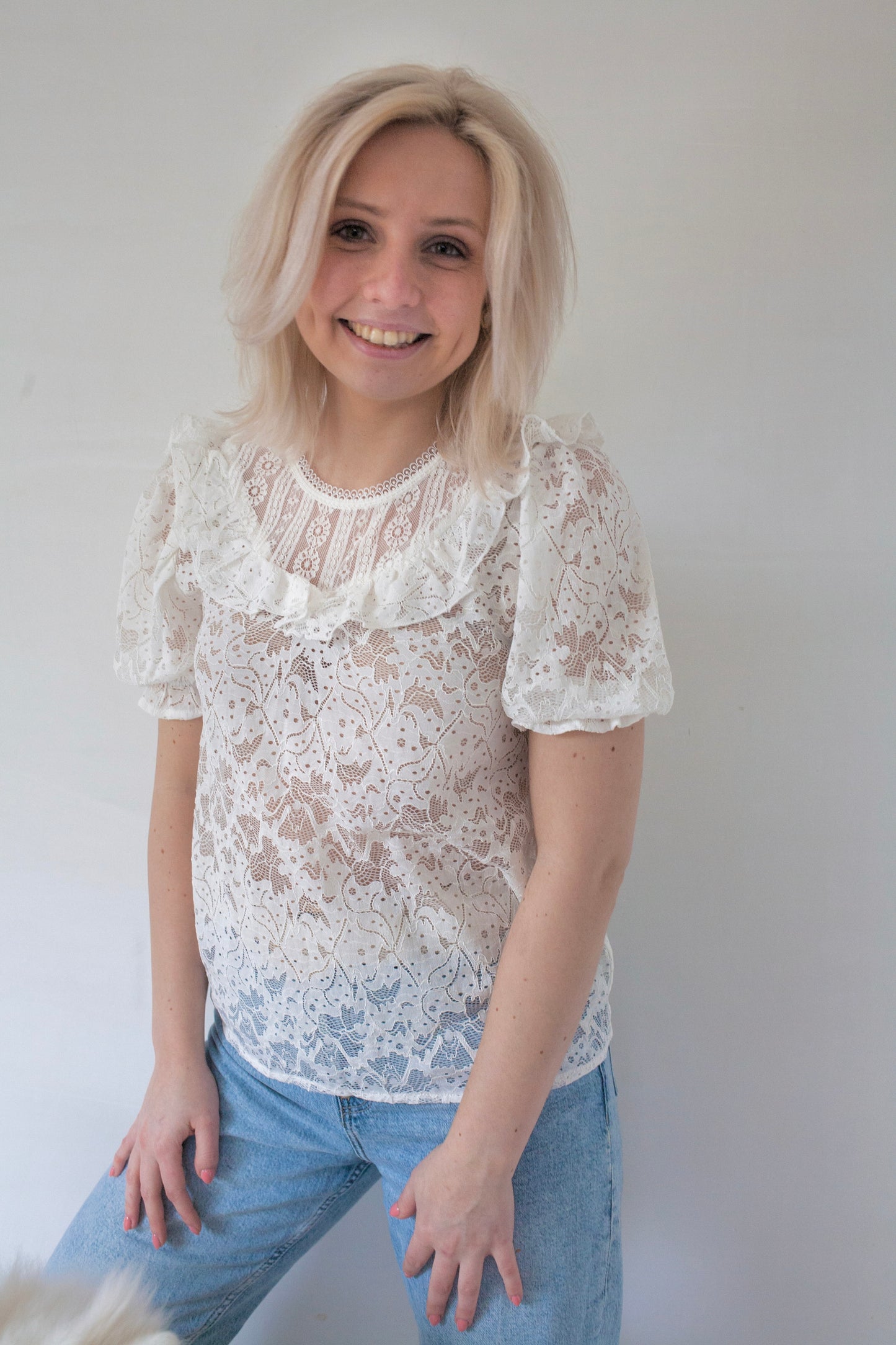 Lace top white