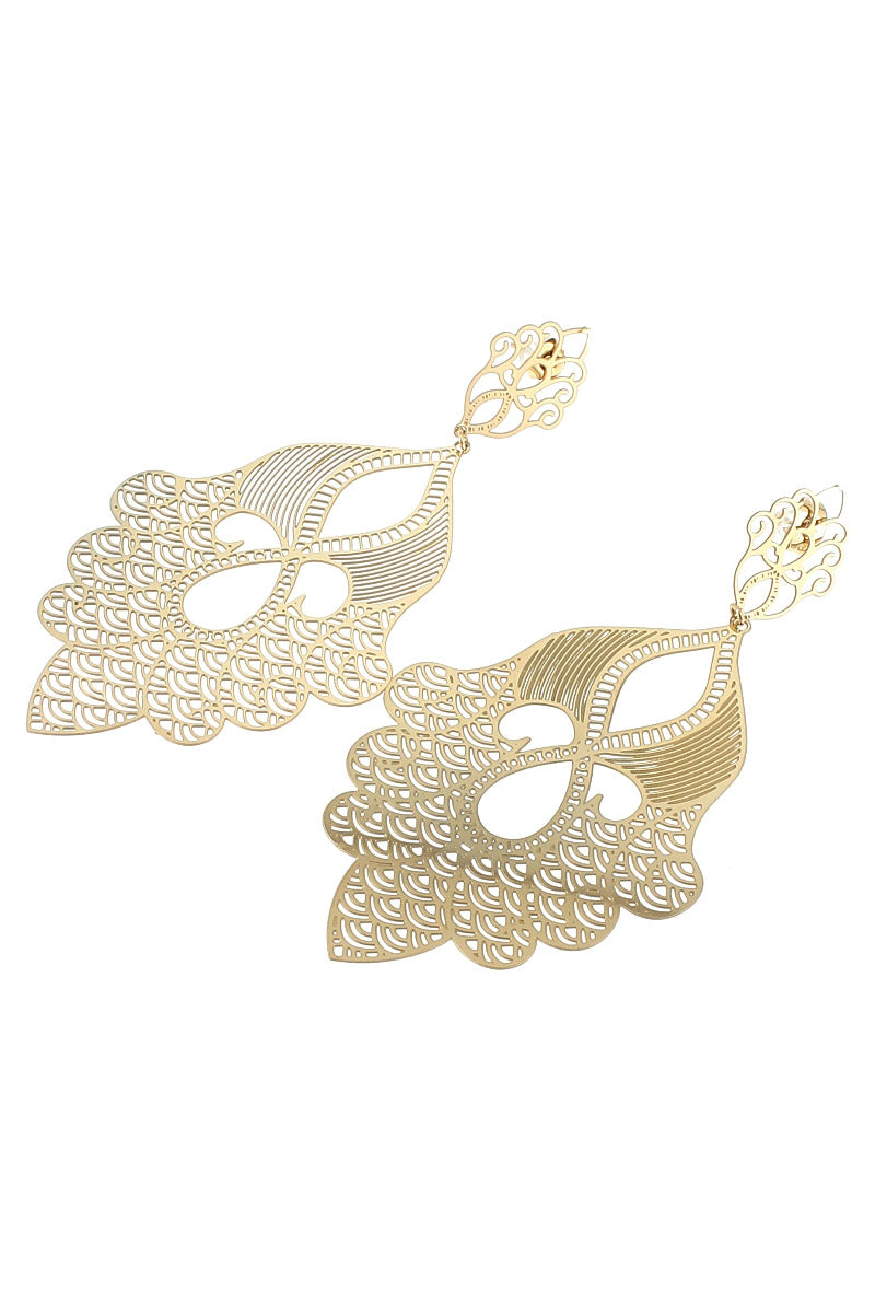 Earring filigree flower