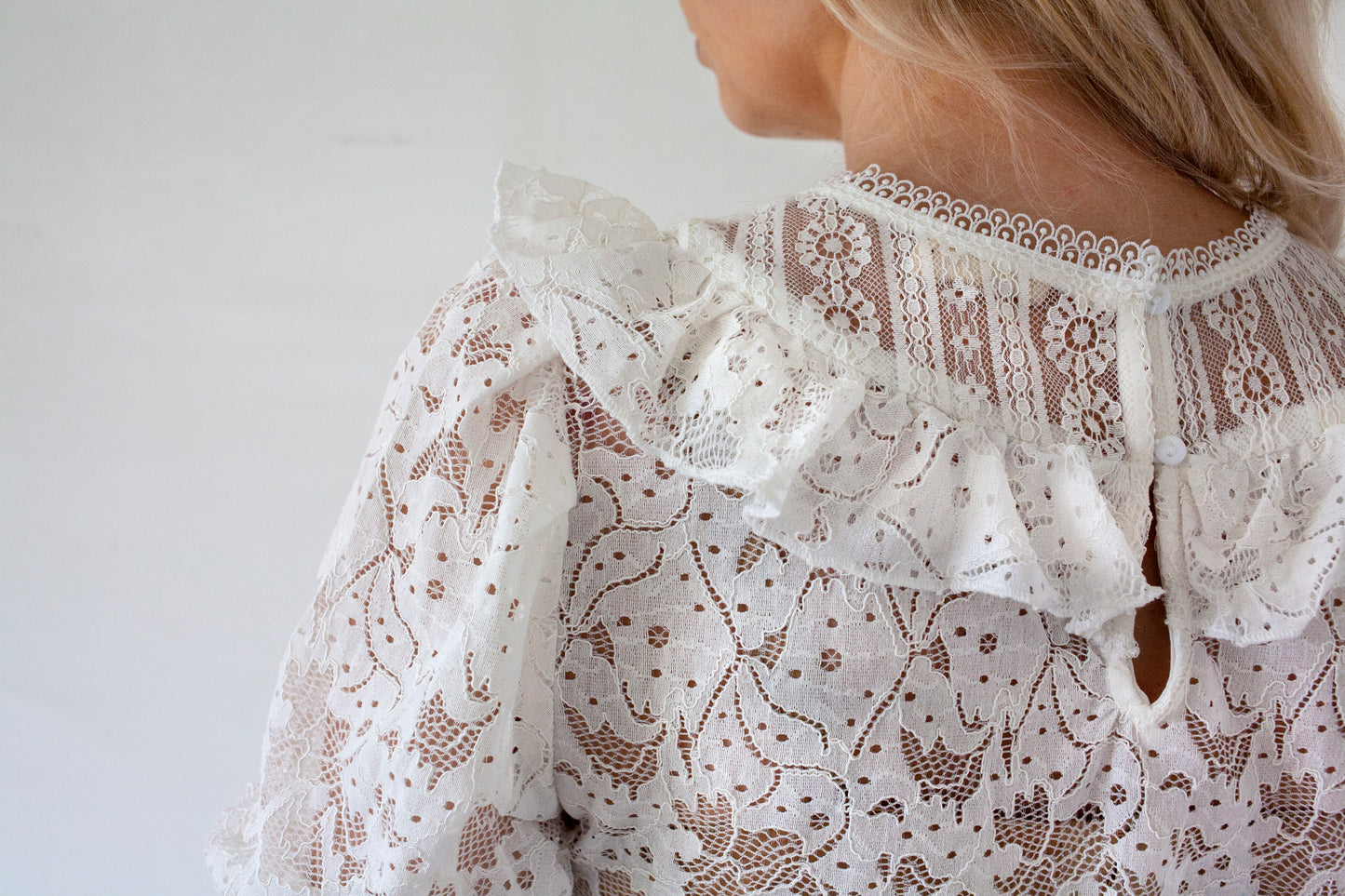 Lace top white